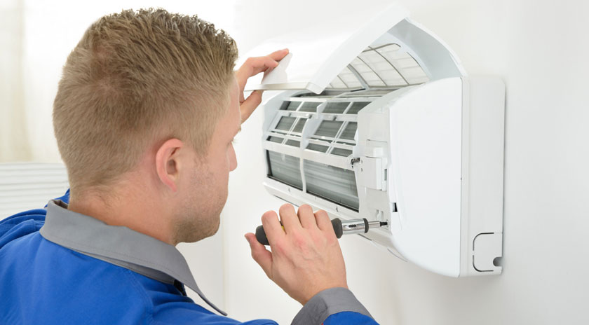 Air conditioning and repairs in Calgary and Cochrane by Royal Mechanical Services. 24/7 Emergency Service.